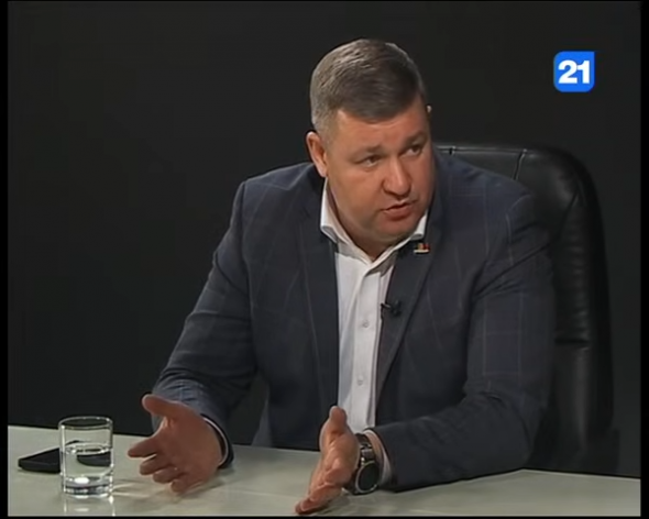 Reprezentantul Partidului Nostru, Denis Șova: reintegrarea nu este avantajoasă pentru partidul de guvernare, deoarece PAS înțelege că poate pierde puterea